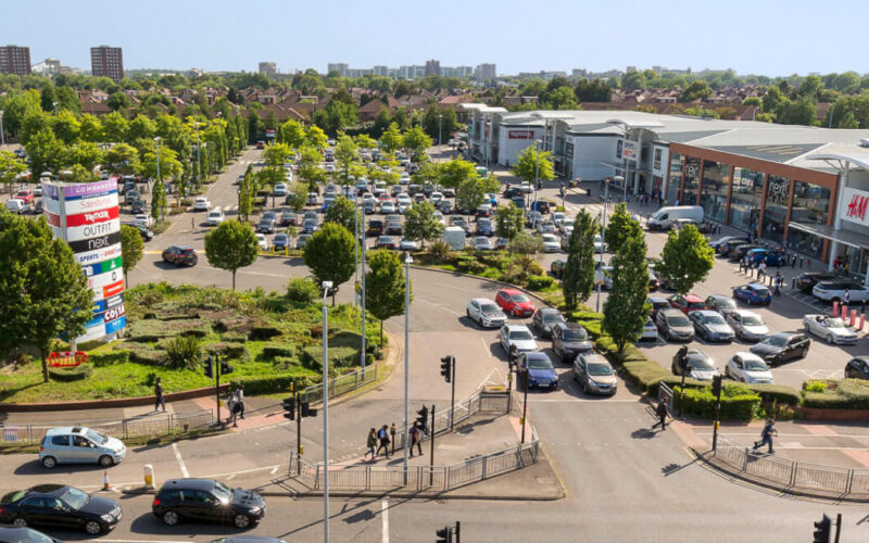 23 03 06 Currys_Lombardy Retail Park