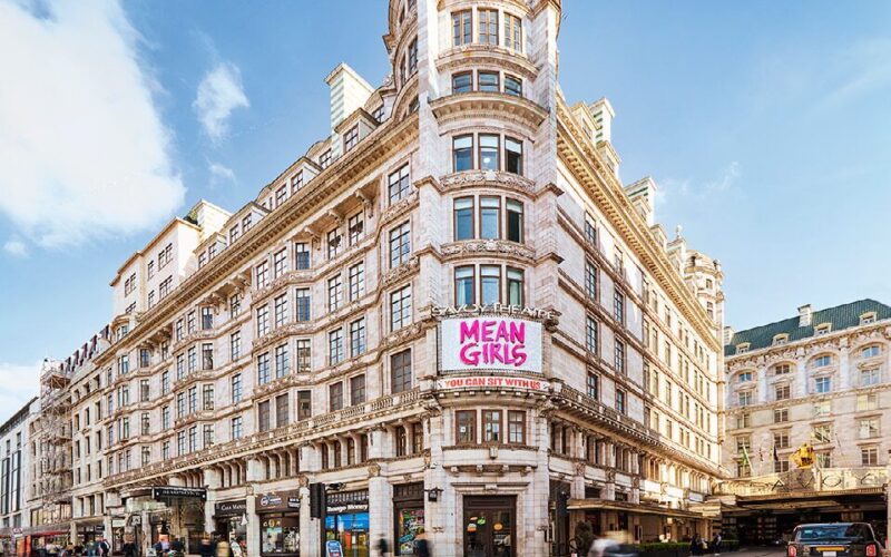 7 Savoy Court