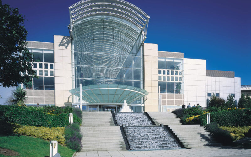 Cribbs exterior_shot 2014