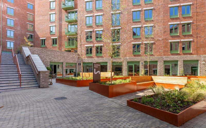 Guildford Plaza - 1920 x 1080 - Guildford Plaza Courtyard - 1920 x 1080