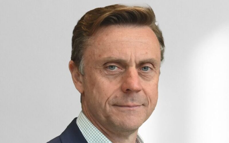 Headshot_Charles Toogood