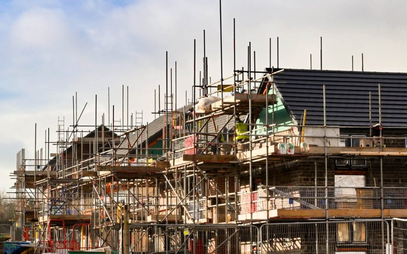 Cardiff,,Wales,-,December,2020:,Scaffolding,Around,Houses,Being,Built