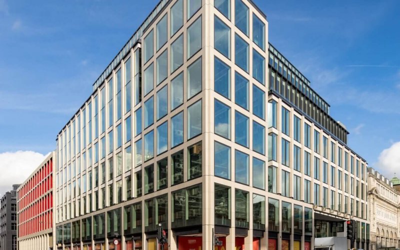 A brand new high quality 206,000 sq ft office and retail development in the heart of Farringdon. Architect: Lifschutz Davidson Sandilands. Main contractor: MACE