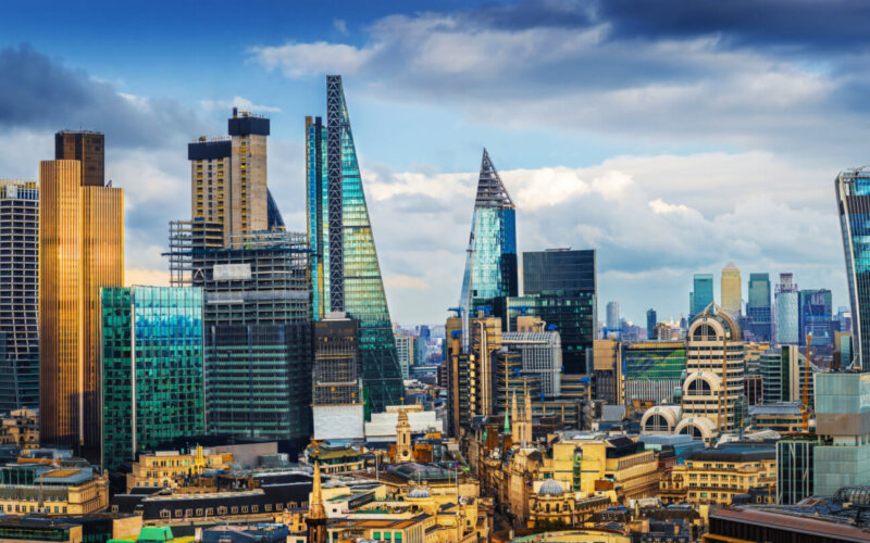 London,,England,-,Panoramic,Skyline,View,Of,Bank,And,Canary