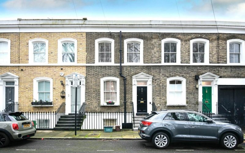 Lot 39- 9 Wilton Square, Savills
