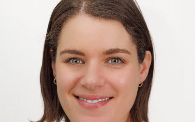 Lucy Minton, Kitt