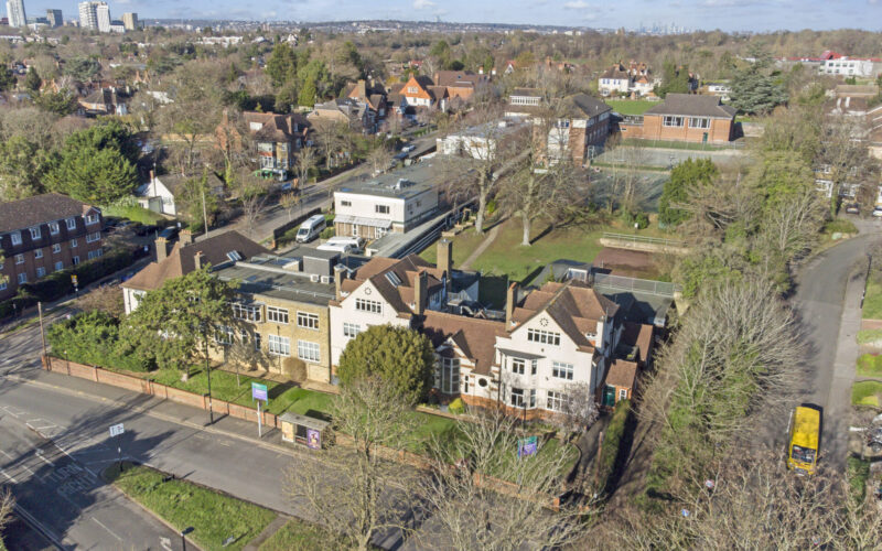 Melville Avenue