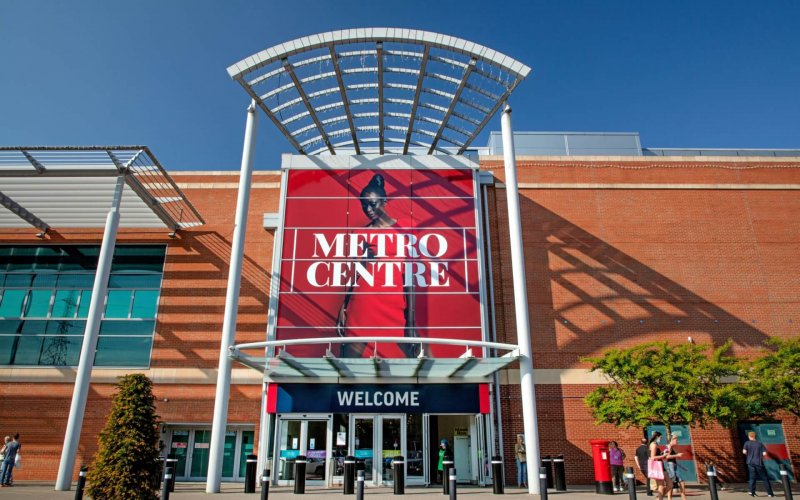Metrocentre red mall external -min