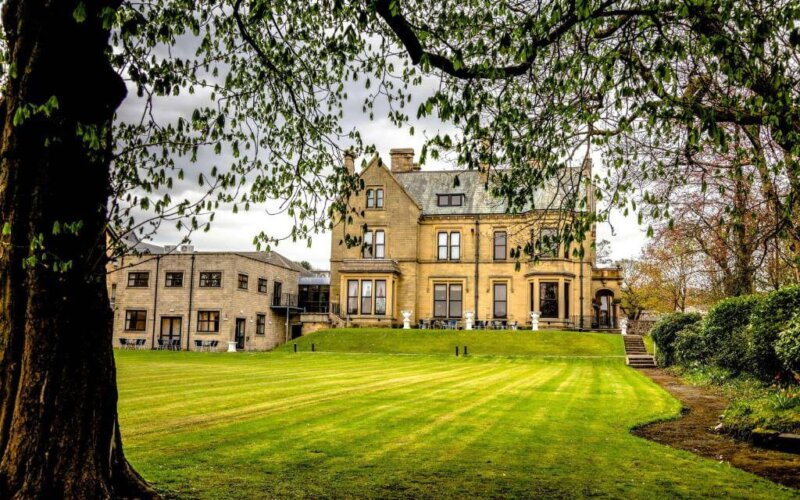 Oaks Hotel Burnley