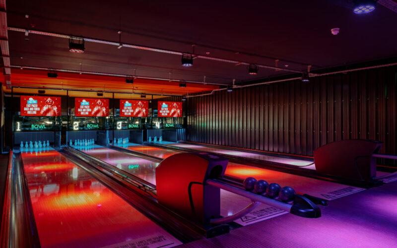 Professionals at play RBR ST MARY AXE- COLD SHOTS- DUCK PIN (2)