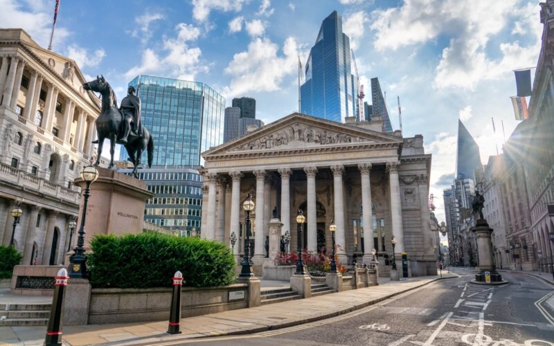 Equestrian,Statue,Of,Wellington,In,Front,Of,War,Memorial.,London.