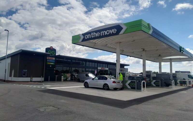 Saddle Inn services Preston EG On the Move