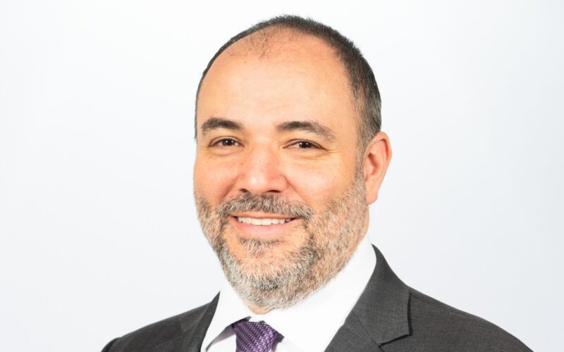 Simon Marx Headshot 2025 (no background)