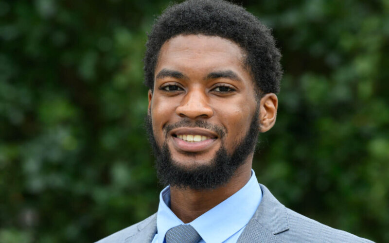 Stephen_Howard Commercial Graduate_BG