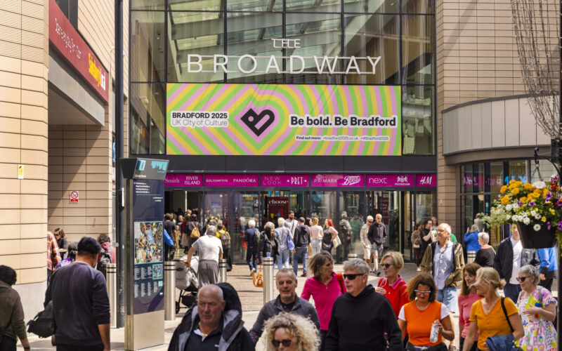 THE BROADWAY 0625_001