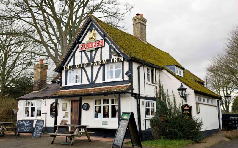 The Old Farm Inn Dunstable Admiral