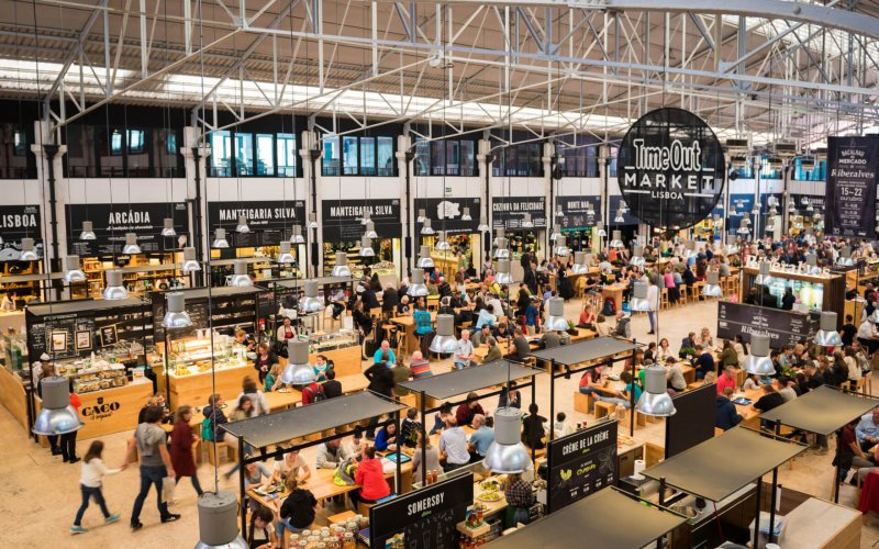 Lisbon,,Portugal,-,October,19,,2015:,Food,Market,Mercado,Da
