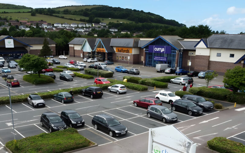 parc y llyn aberystwyth