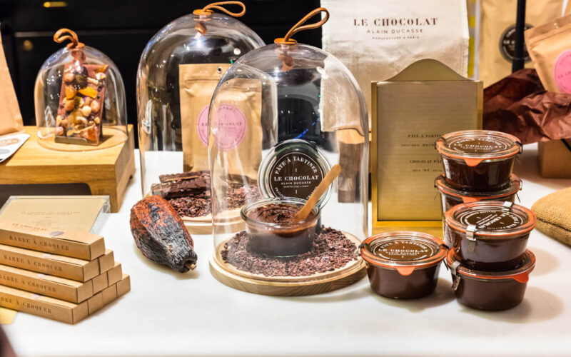 Paris,,France,-,June,30,,2017:,Alain,Ducasse,Chocolate,Bar.