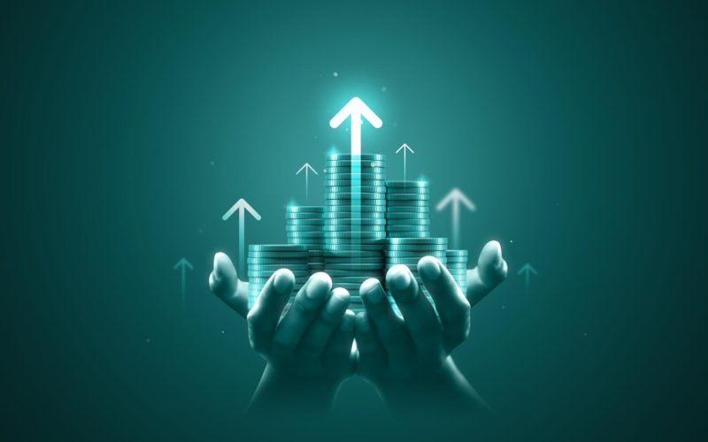 Growth,Money,Arrow,Of,Success,Financial,Business,On,Coin,Concept
