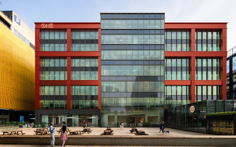 Alinor 1 Tony Wilson Place 003