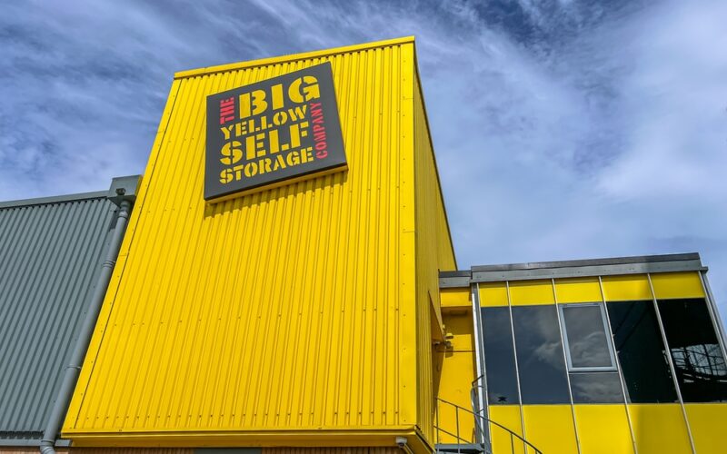 London,,Uk-,August,30,,2024:,The,Warehouse,Of,Big,Yellow