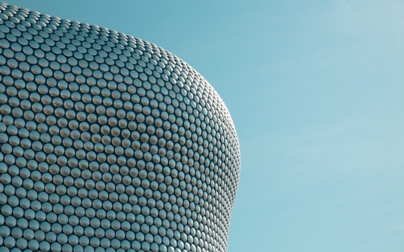 Birmingham,,Uk,-,August,10,,2022.,The,Curves,And,Aluminium