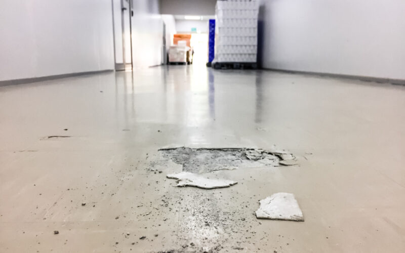 Cracked,Floor,In,Factory,dilapidated,Building,broken,Corridor