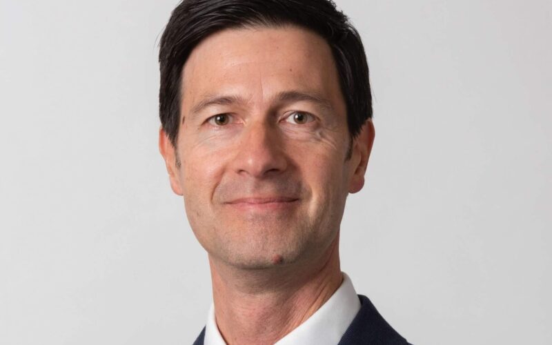 Derek Williams, Valesco