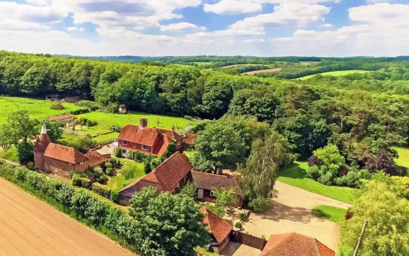 Fair Oak Farm, Mayfield