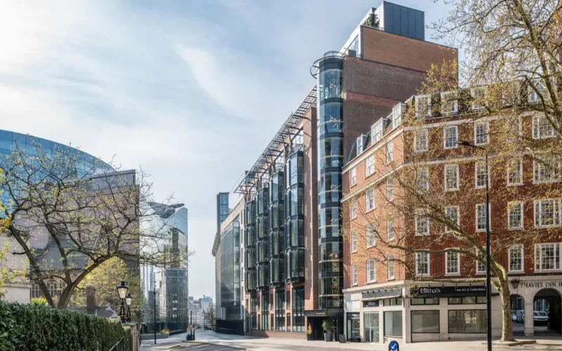 GPE Six vb5480556_six_external_building_-_without_vans_1600x1067.jpg