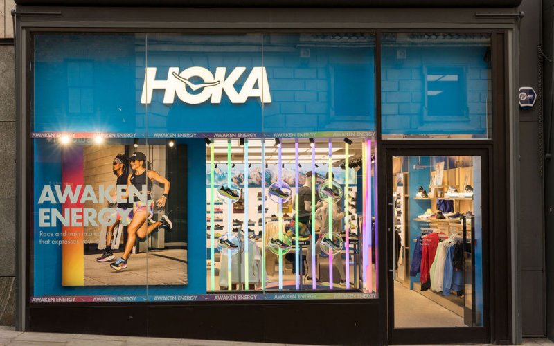 HOKA-Covent Garden 3