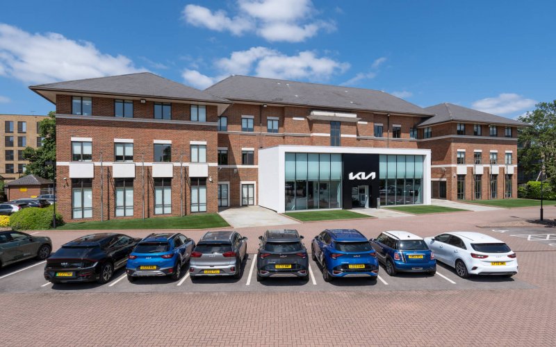 Kia HQ, Walton