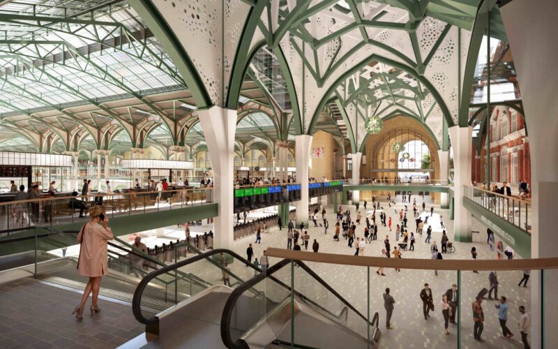 London Liverpool Street concourse low-res