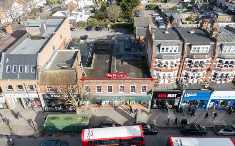 Lot 10 - North Finchley