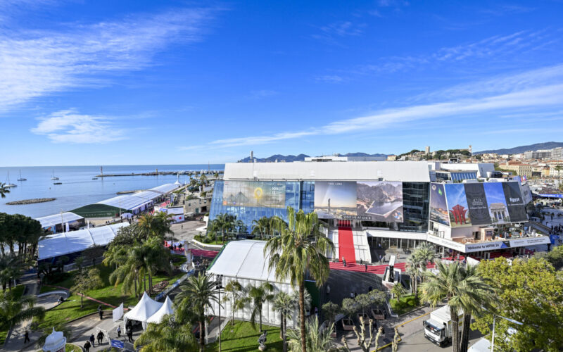 MIPIM 2024 - ATMOSPHERE - OUTSIDE VIEW - EXHIBITION AREA - PALAIS DES FESTIVALS
