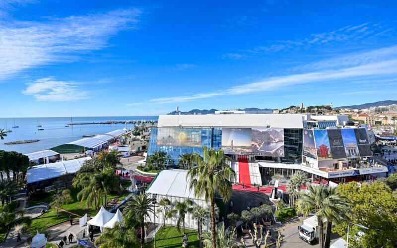 MIPIM 2024 - ATMOSPHERE - OUTSIDE VIEW - EXHIBITION AREA - PALAIS DES FESTIVALS