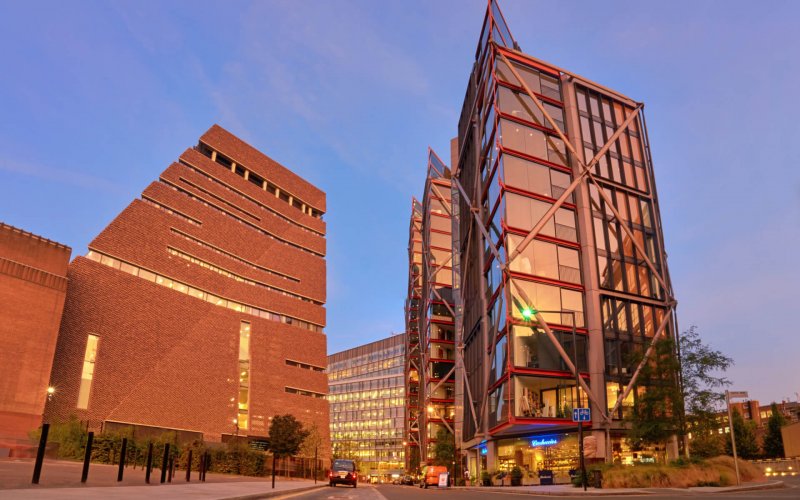 London,,England,-,August,24,,2017:,Neo,Bankside,Luxury,Apartments