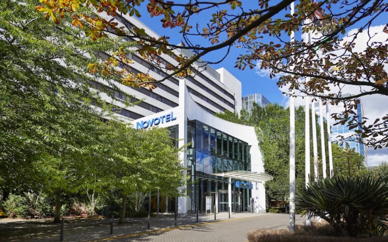 Novotel London West