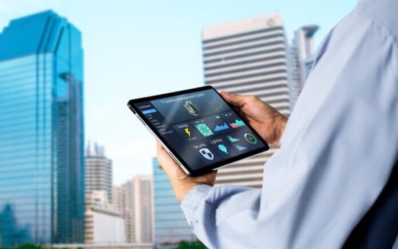 Smart,Building,Management,System(bms),Concept.engineer,Hands,Using,Digital,Tablet,With