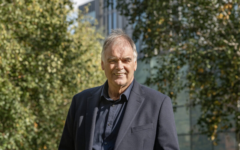 Russell Bolton