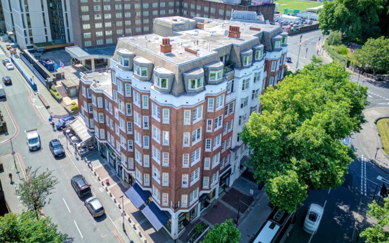 Strathmore Court