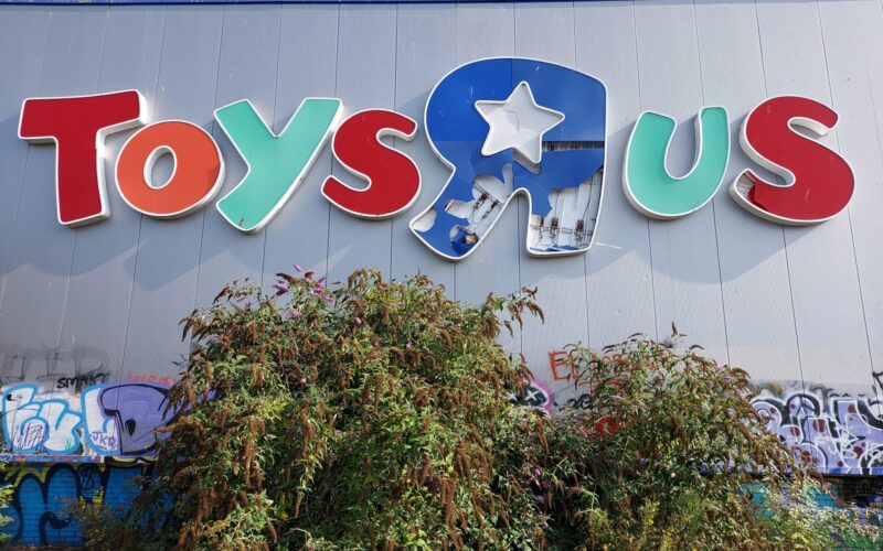 Derelict,Toys,R,Us,Southampton,England,10th,August,2025