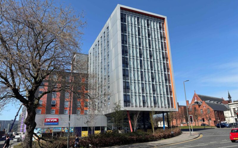 Watling Real Estate - Islington Plaza 1